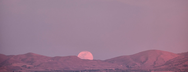 supermoon rising